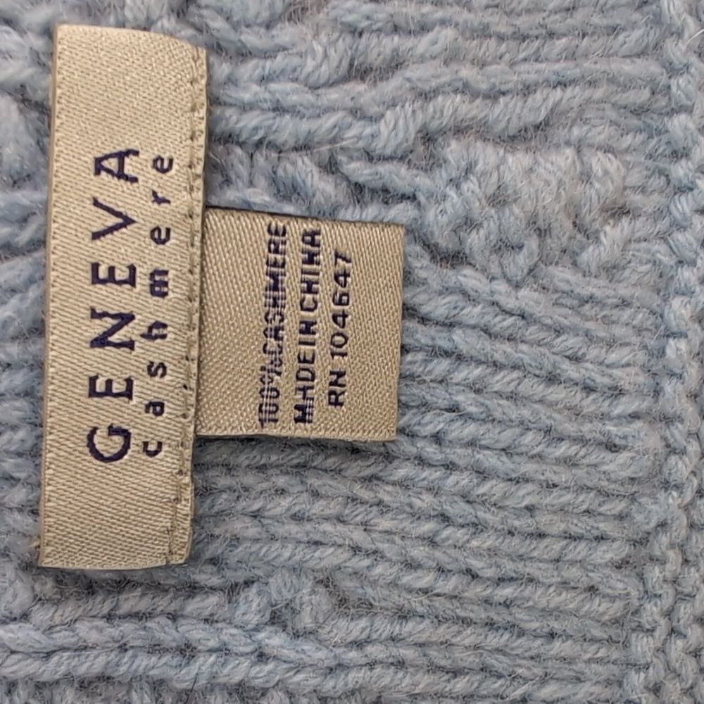 Cashmere Scarf - image 3